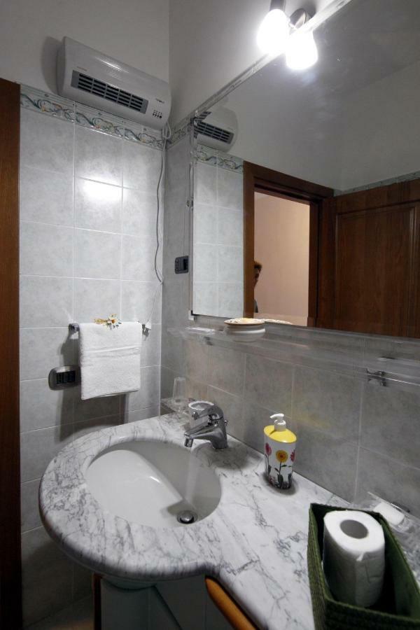 Residenza D'Epoca B&B Celeste Касерта Екстериор снимка